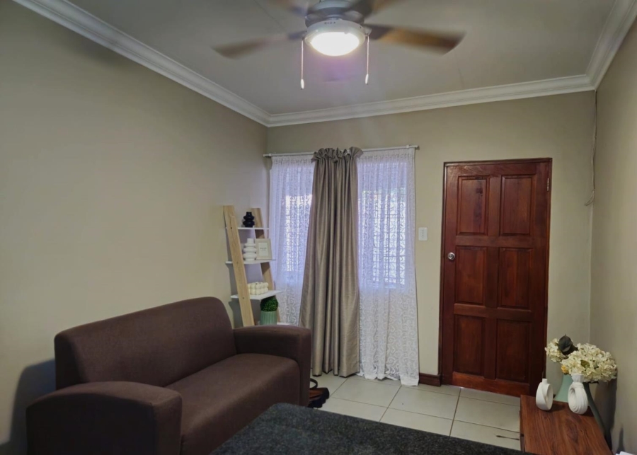 To Let 2 Bedroom Property for Rent in Schoemansville North West